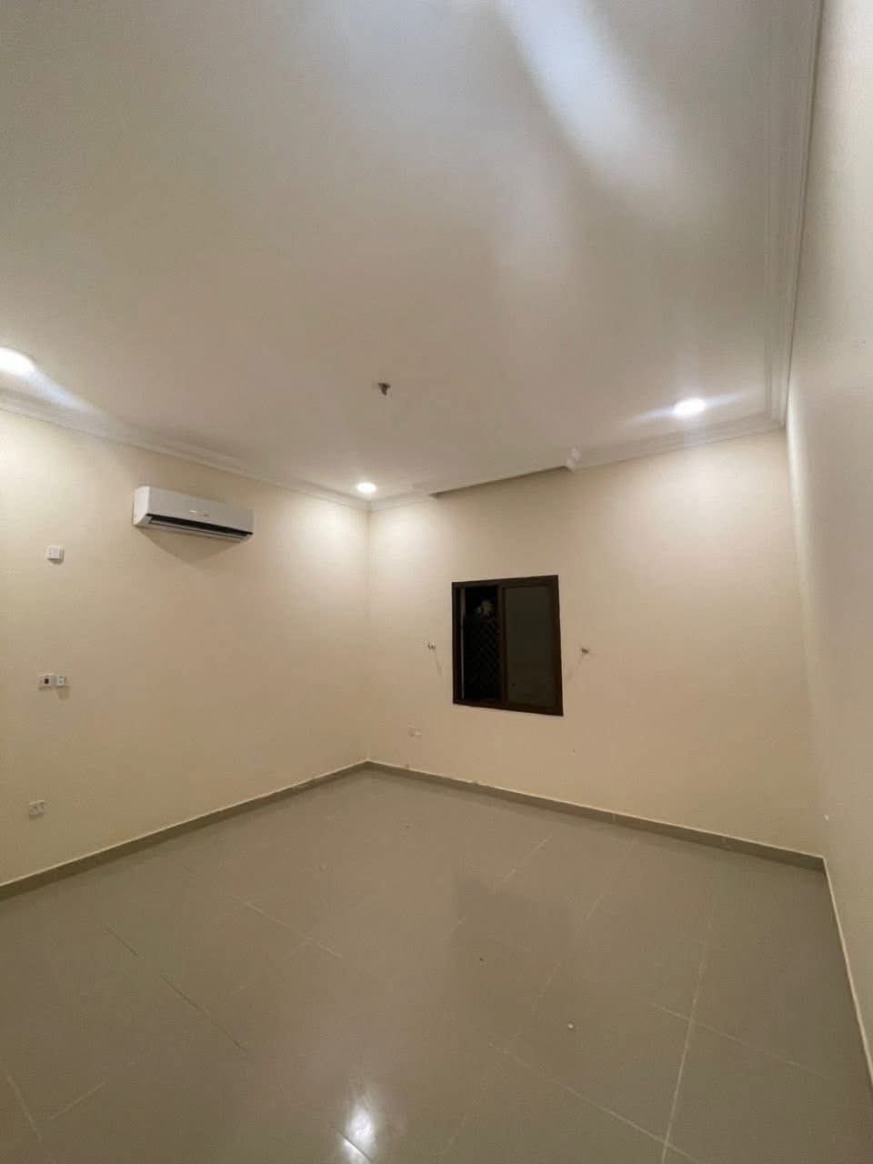 شقق غير مفروشة للايجار في منطقة معيذر